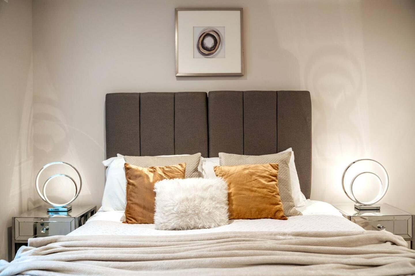 Niru Experience Jewel Of Ifield Road Apartment London Ngoại thất bức ảnh