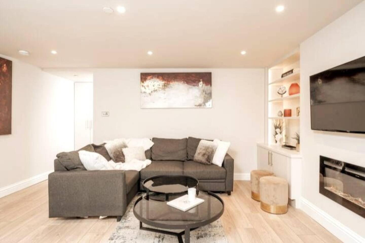Niru Experience Jewel Of Ifield Road Apartment London Ngoại thất bức ảnh